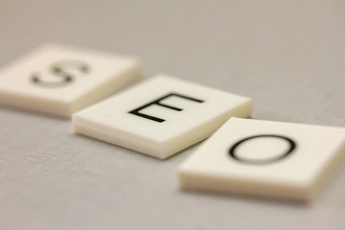 SEO y velocidad de carga - WordPress vs Shopify para posicionamiento en buscadores