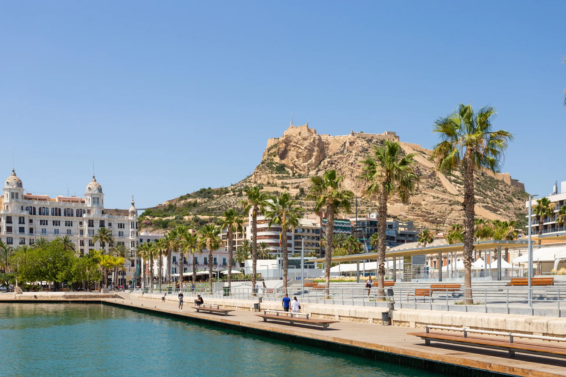 SEO en Alicante - puerto y castillo de Santa Bárbara