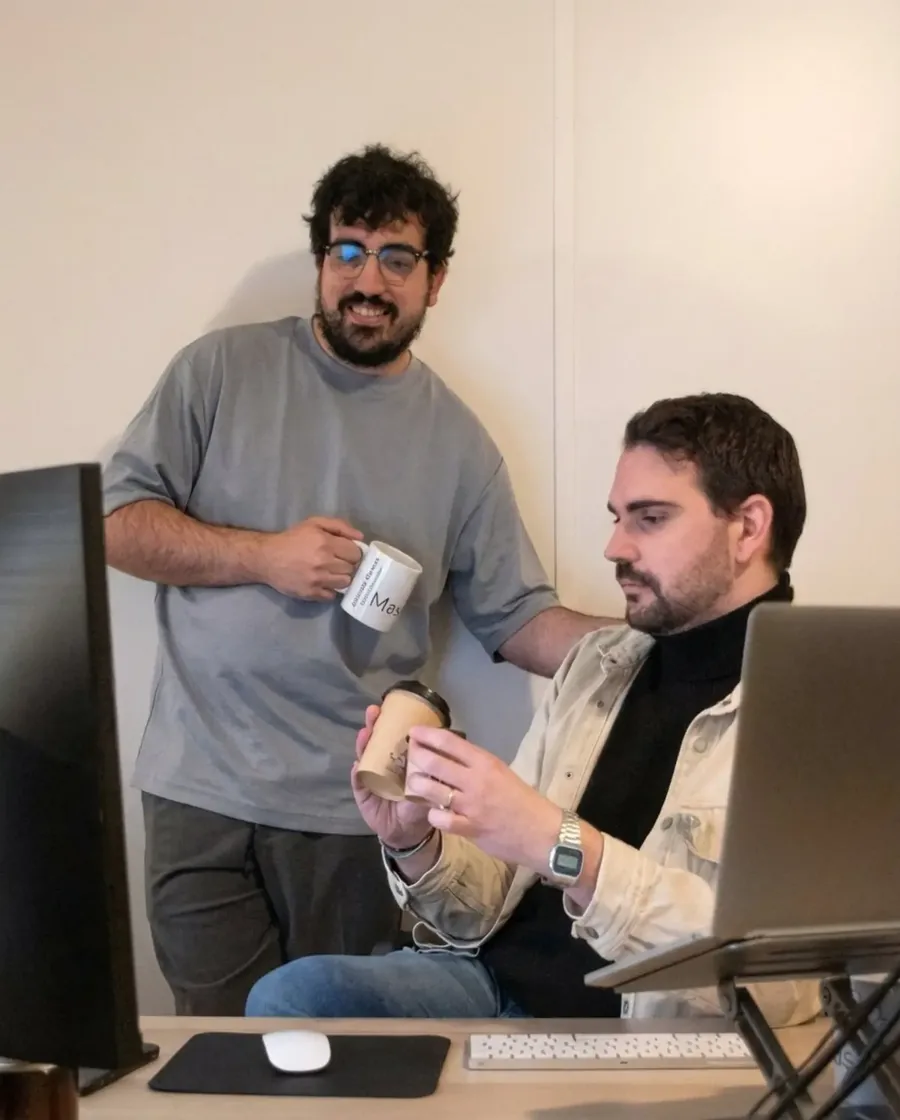 Alfredo Garc&iacute;a y Pablo Lloret, fundadores de MasLeads Digital, agencia SEO que trabaja en Colmenar Viejo